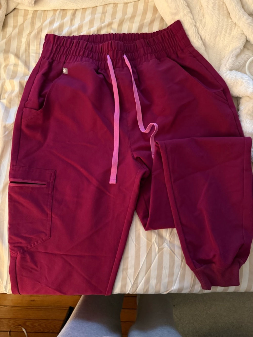 FIGS Women’s Scrub Pants with Pink Drawstring